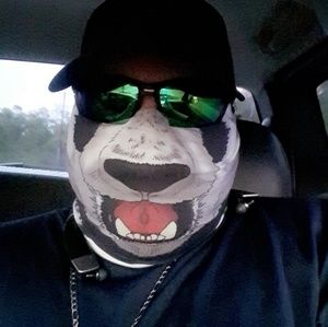 Meet your Posher, Adam